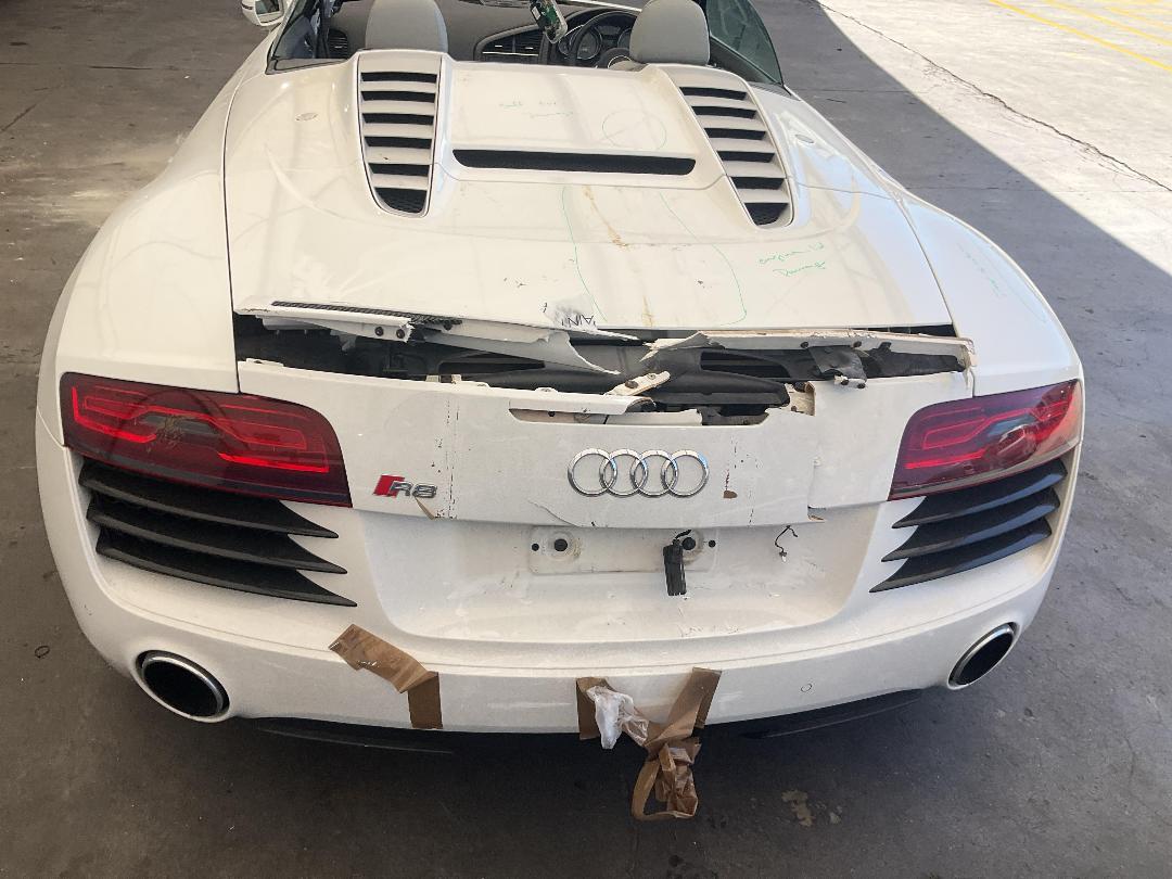 Photo '5' of Audi R8 Spyder 4.2 Photo '5' of Audi R8 Spyder 4.2