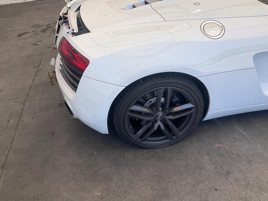 Photo '14' of Audi R8 Spyder 4.2 Photo '14' of Audi R8 Spyder 4.2