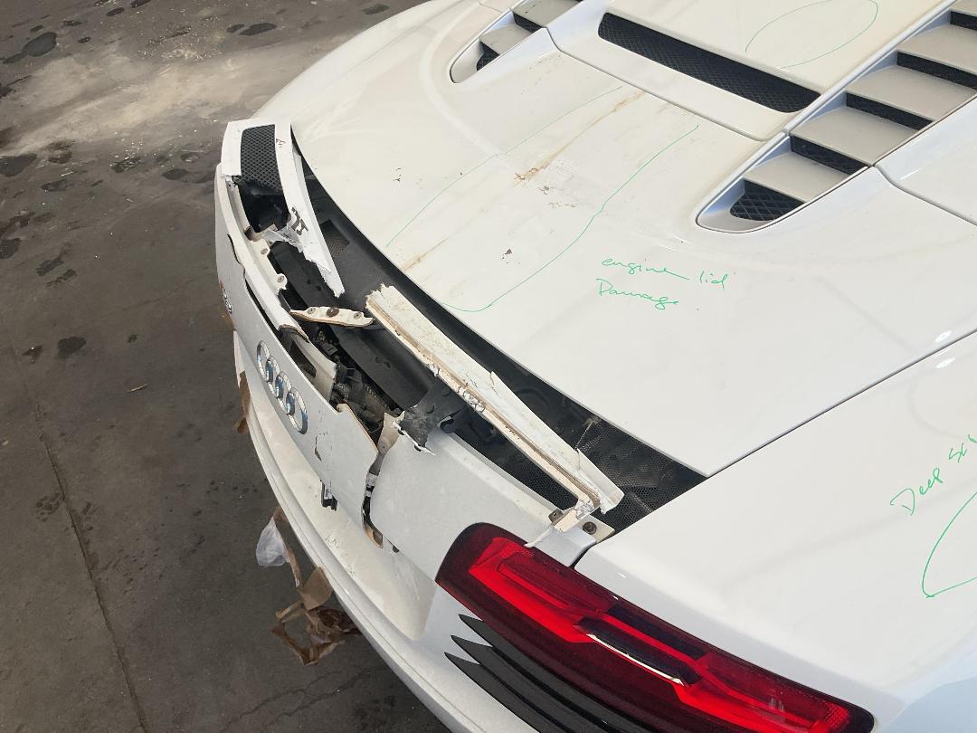 Photo '21' of Audi R8 Spyder 4.2 Photo '21' of Audi R8 Spyder 4.2