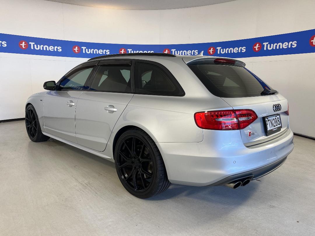 Photo '5' of Audi S4 Photo '5' of Audi S4