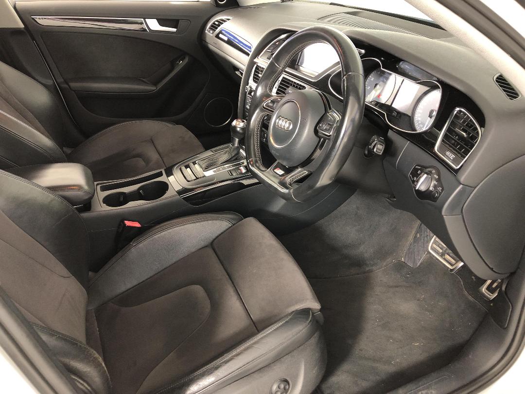 Photo '16' of Audi S4