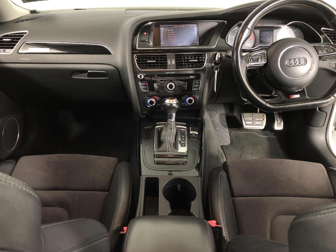 Photo '17' of Audi S4