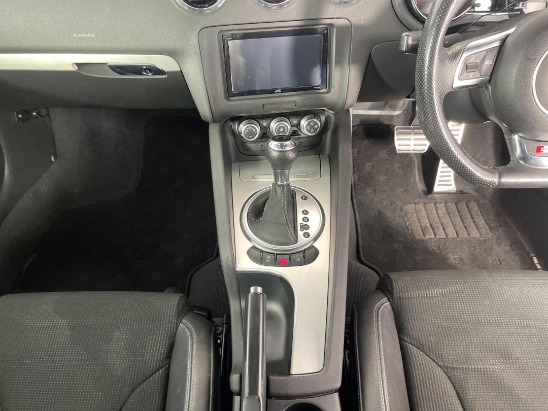 Photo '18' of Audi TT