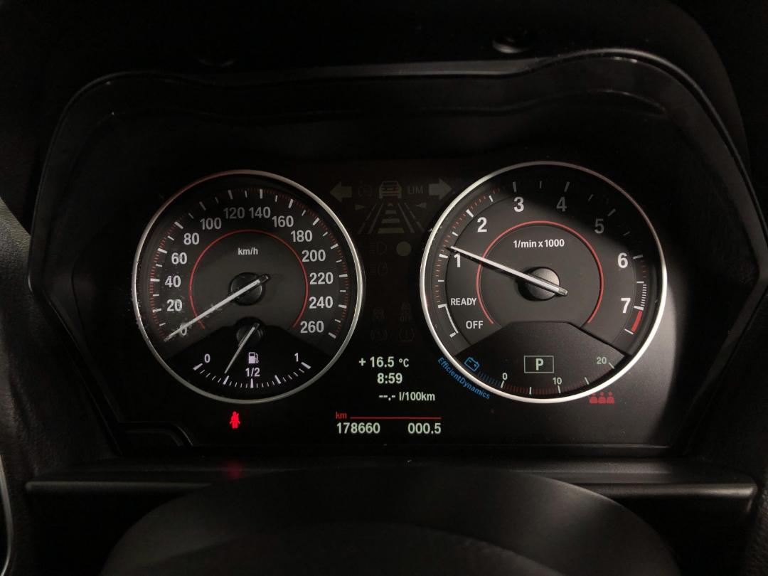 Photo '21' of BMW 1 Series Photo '21' of BMW 1 Series