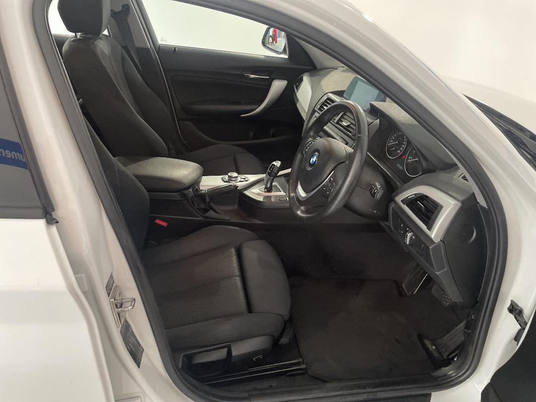 Photo '16' of BMW 1 Series