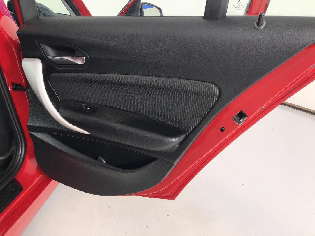 Photo '19' of BMW 116I Photo '19' of BMW 116I