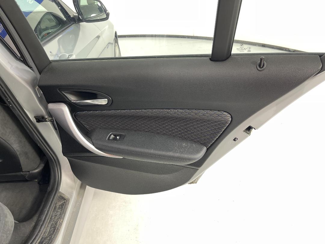 Photo '19' of BMW 116I