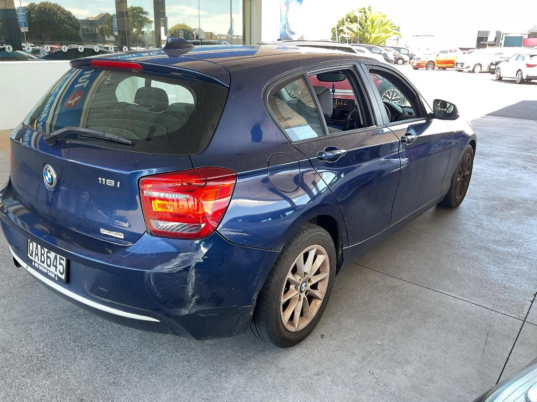 Photo '7' of BMW 116I Photo '7' of BMW 116I