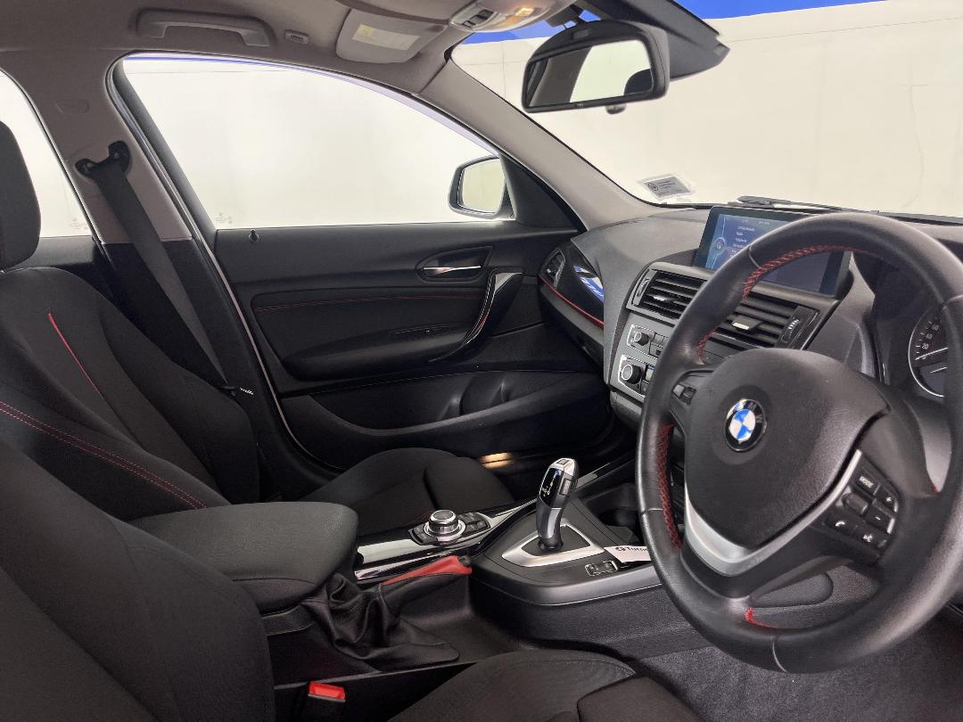 Photo '16' of BMW 120I