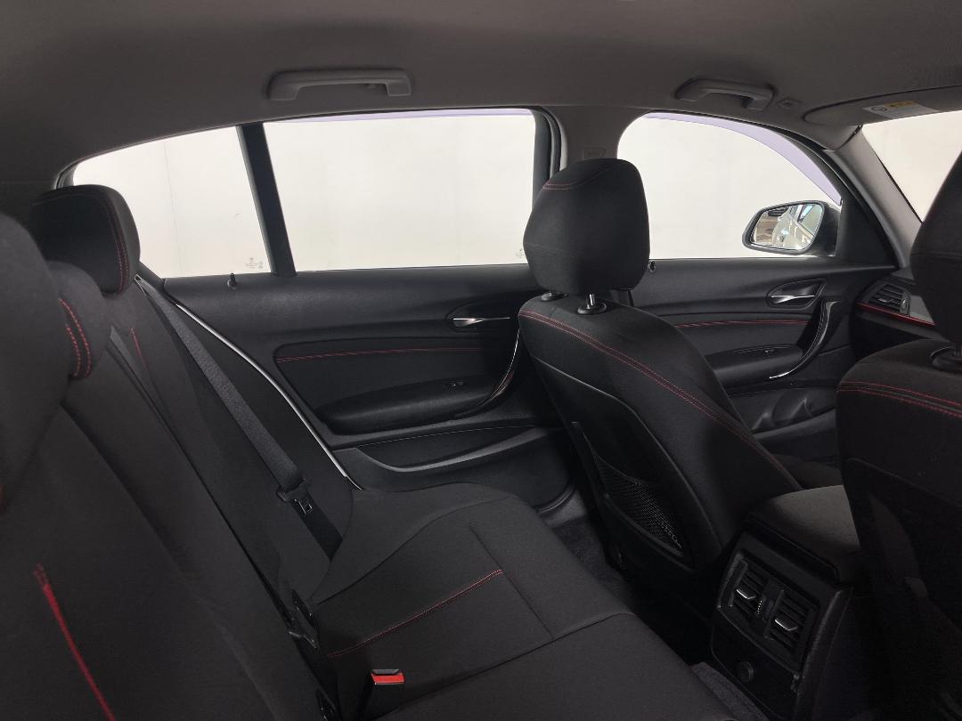 Photo '20' of BMW 120I