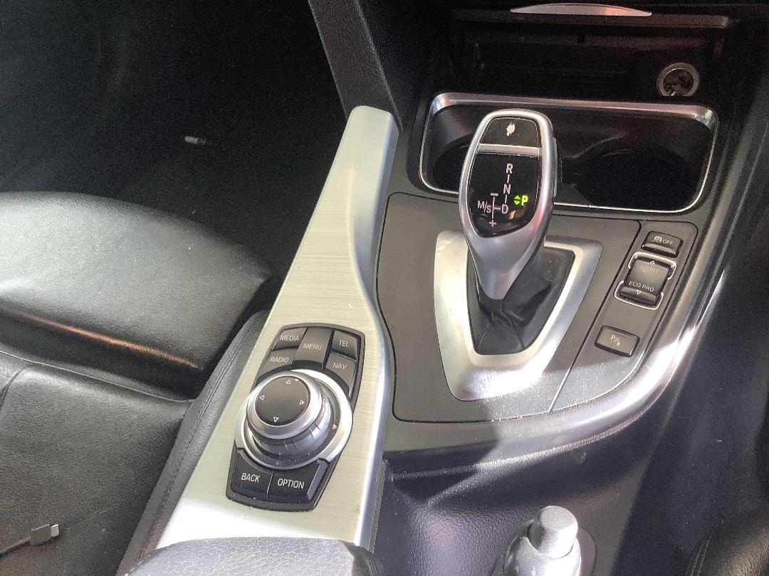 Photo '13' of BMW 3 Series 335I Photo '13' of BMW 3 Series 335I