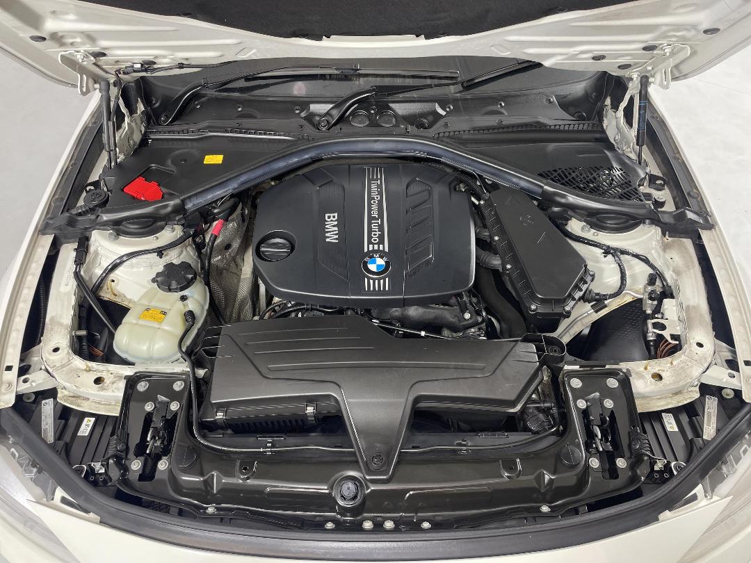 Photo '13' of BMW 3 Series