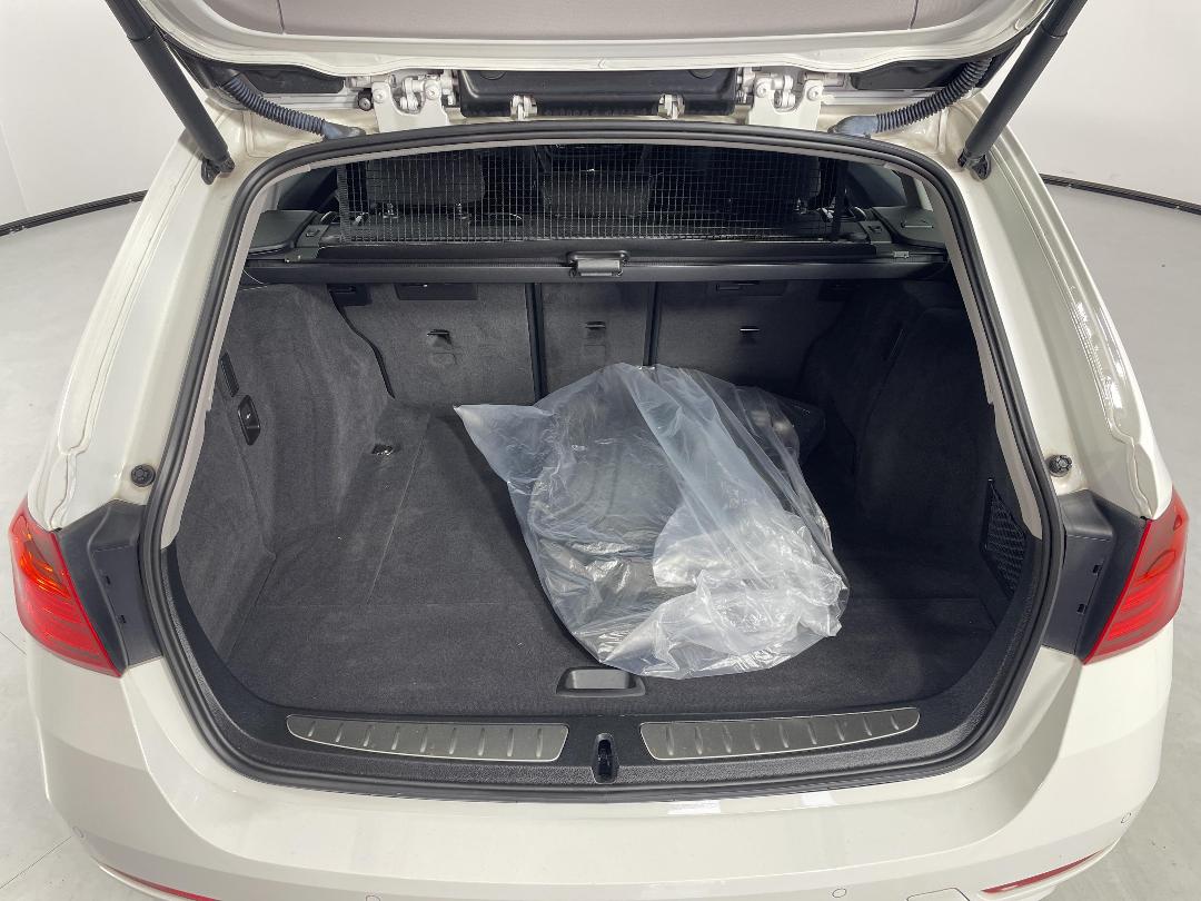 Photo '14' of BMW 3 Series