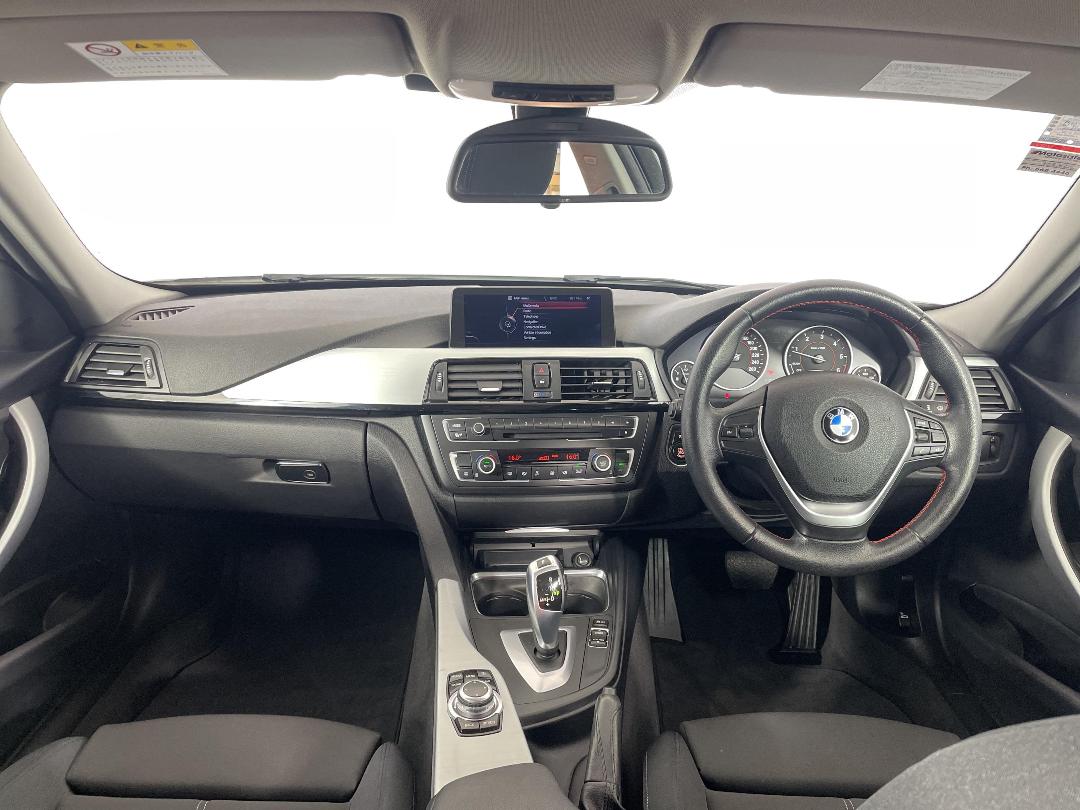 Photo '17' of BMW 3 Series