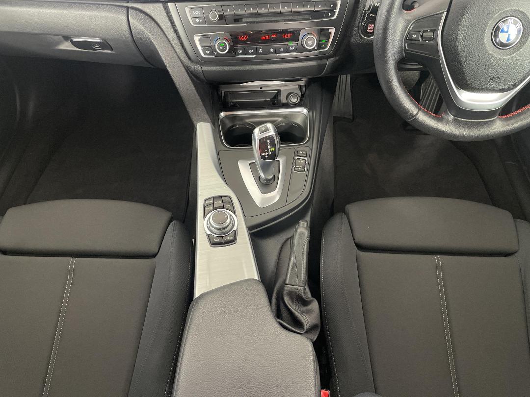 Photo '18' of BMW 3 Series