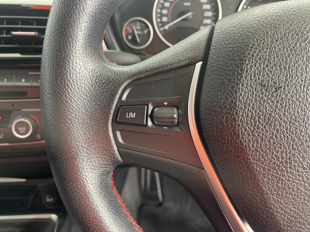 Photo '25' of BMW 3 Series