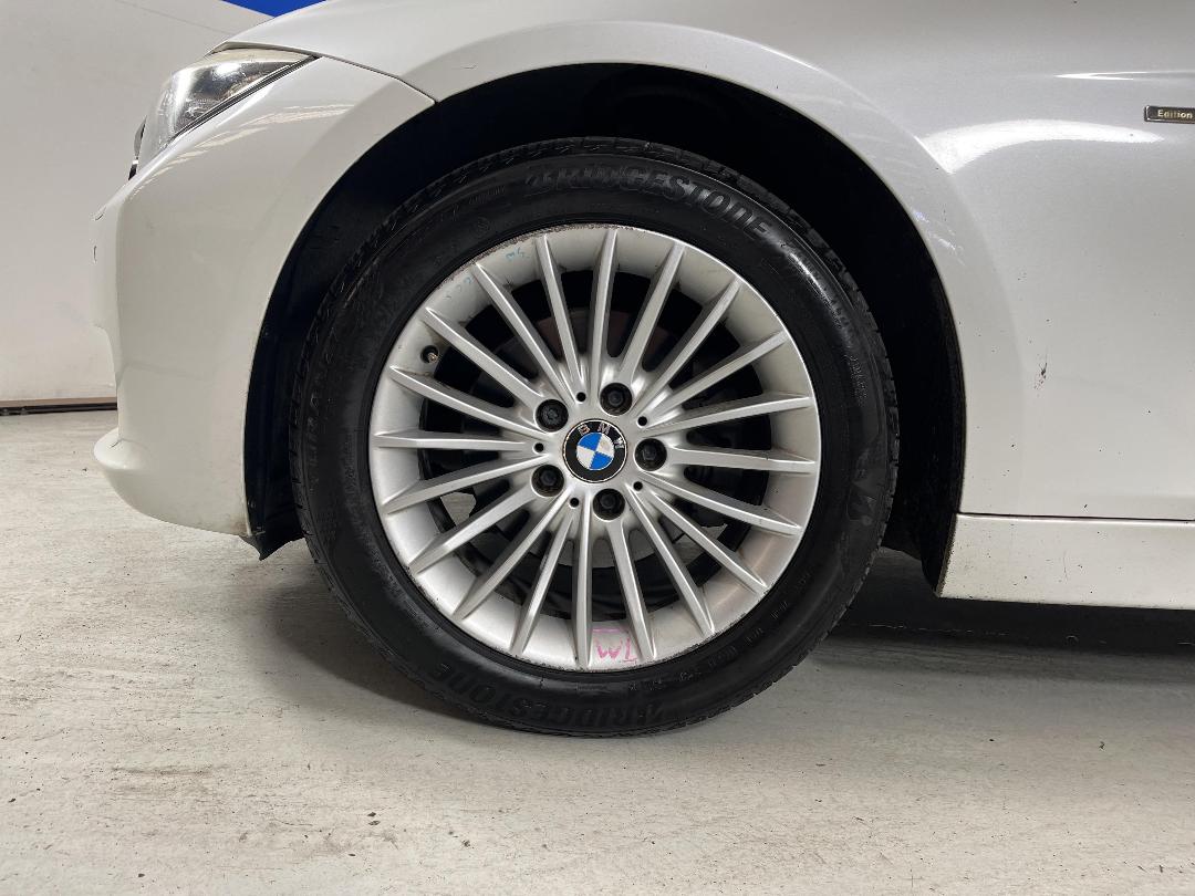 Photo '10' of BMW 3 Series