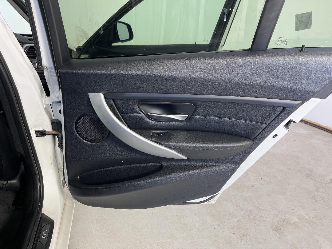 Photo '19' of BMW 3 Series