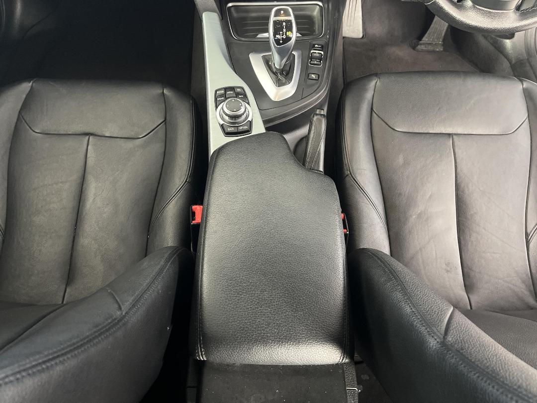 Photo '18' of BMW 3 Series