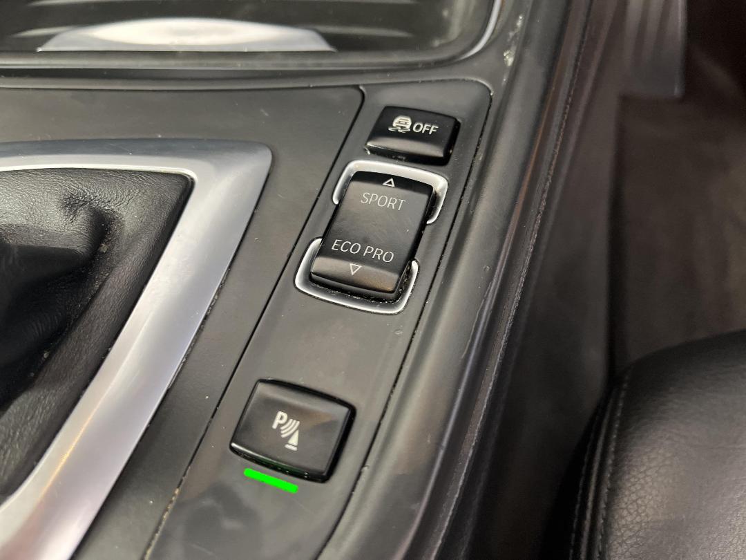 Photo '30' of BMW 3 Series