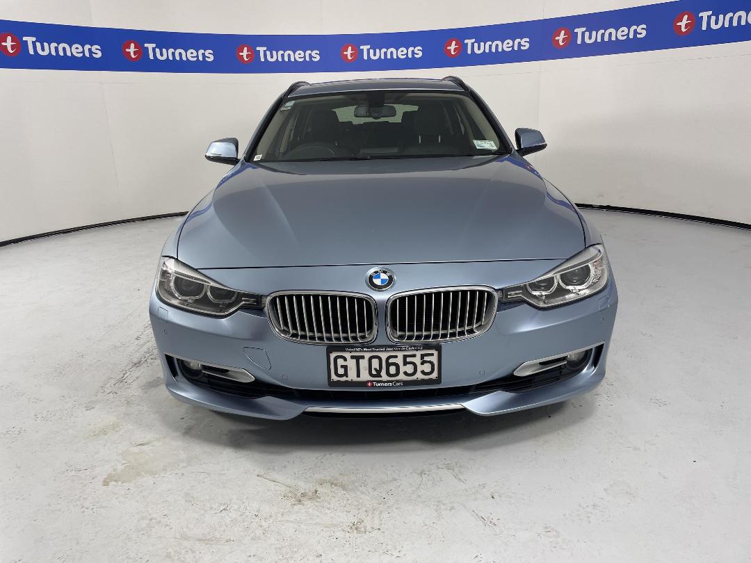 Photo '2' of BMW 3 Series Photo '2' of BMW 3 Series