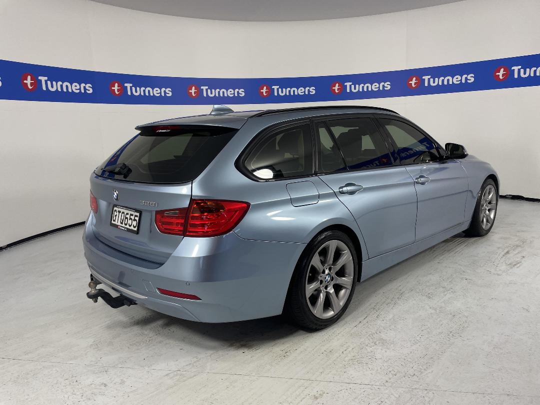 Photo '7' of BMW 3 Series Photo '7' of BMW 3 Series