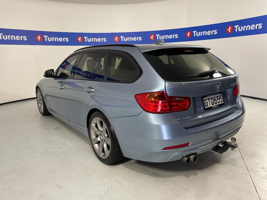 Photo '5' of BMW 3 Series Photo '5' of BMW 3 Series