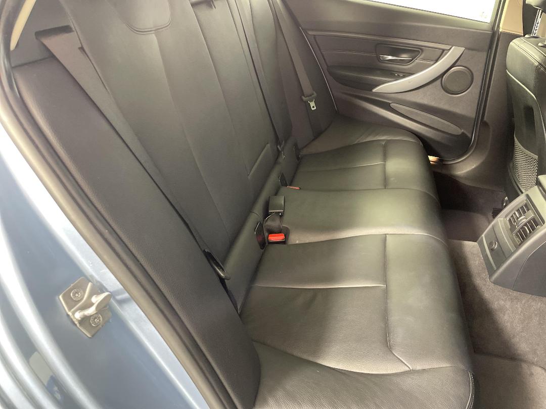 Photo '20' of BMW 3 Series Photo '20' of BMW 3 Series