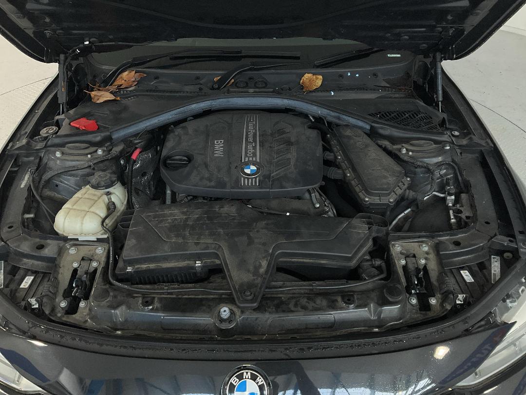 Photo '13' of BMW 3 Series Photo '13' of BMW 3 Series