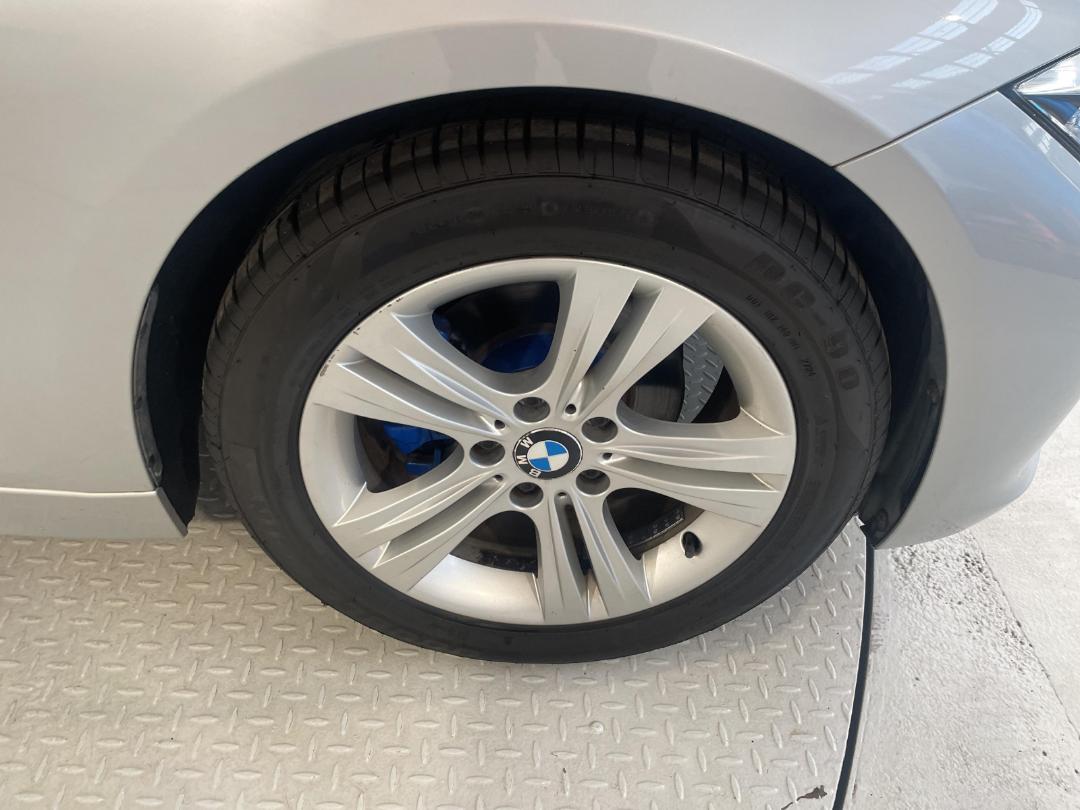 Photo '9' of BMW 320I