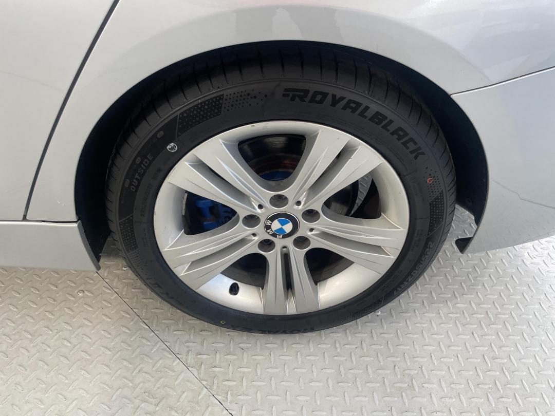 Photo '11' of BMW 320I