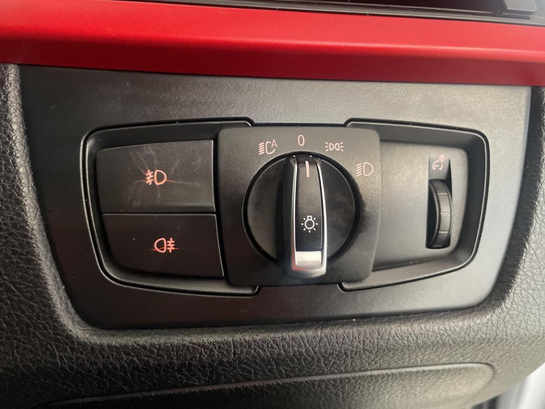 Photo '25' of BMW 320I