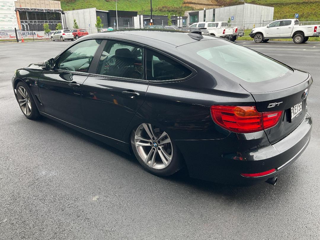 Photo '3' of BMW 320I Gran Turismo Photo '3' of BMW 320I Gran Turismo