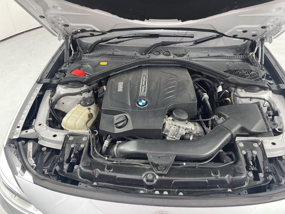 Photo '13' of BMW 335I