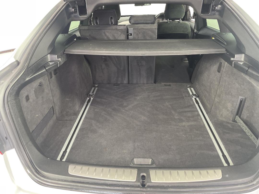 Photo '14' of BMW 335I