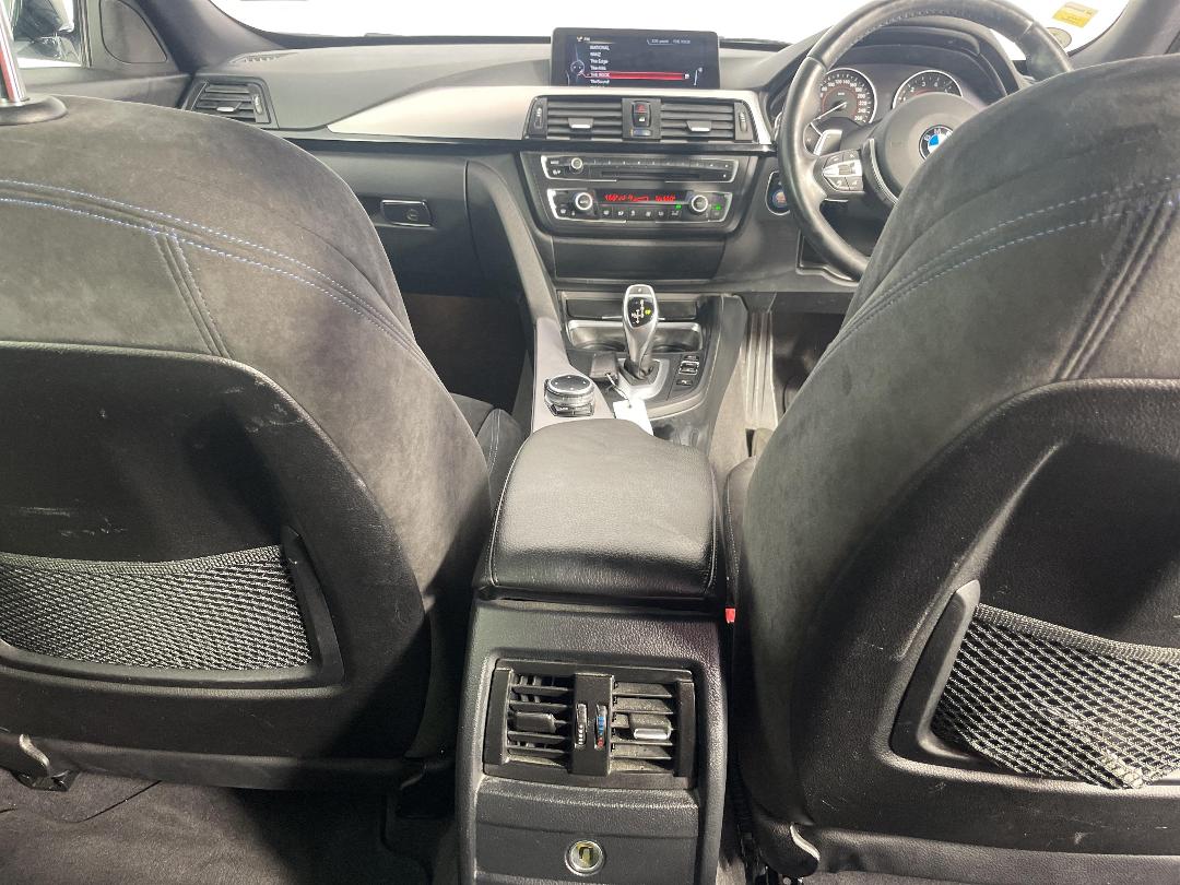 Photo '18' of BMW 335I