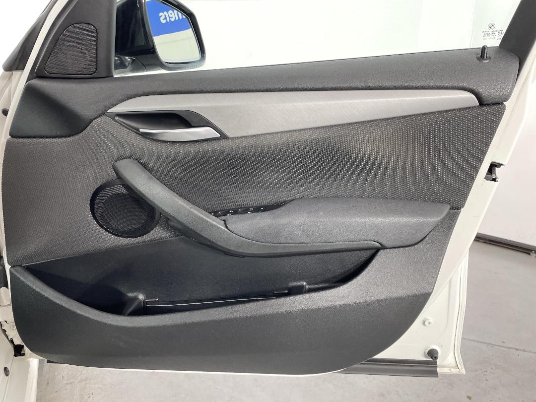 Photo '15' of BMW X1 Photo '15' of BMW X1