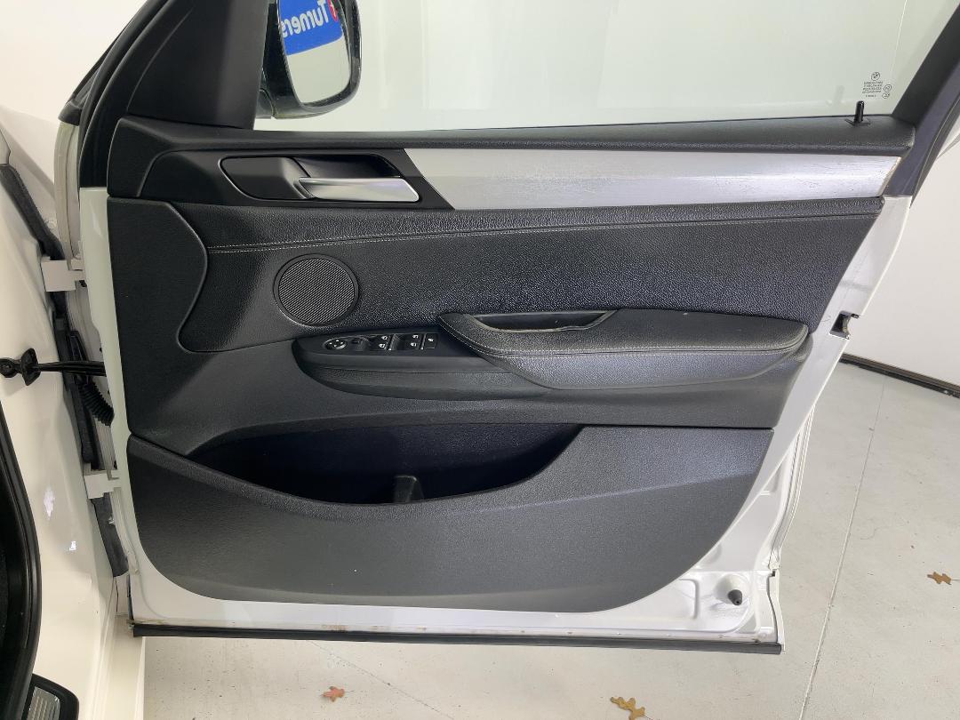 Photo '15' of BMW X3 Photo '15' of BMW X3