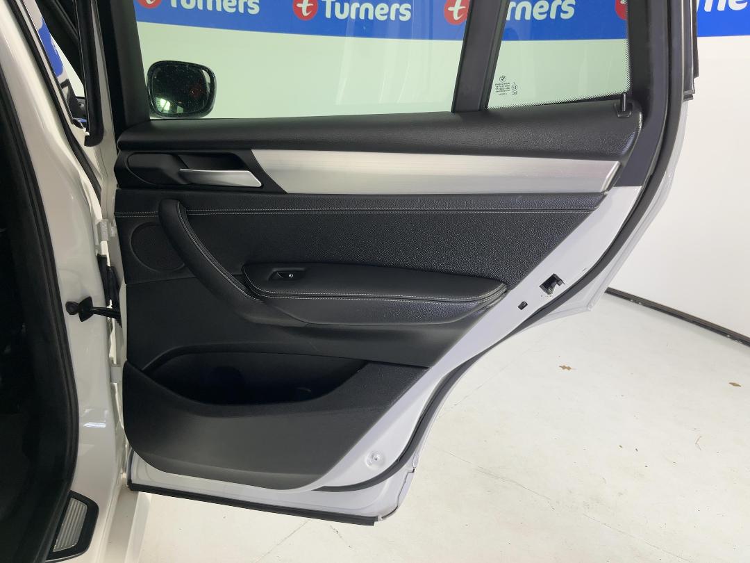 Photo '19' of BMW X3 Photo '19' of BMW X3