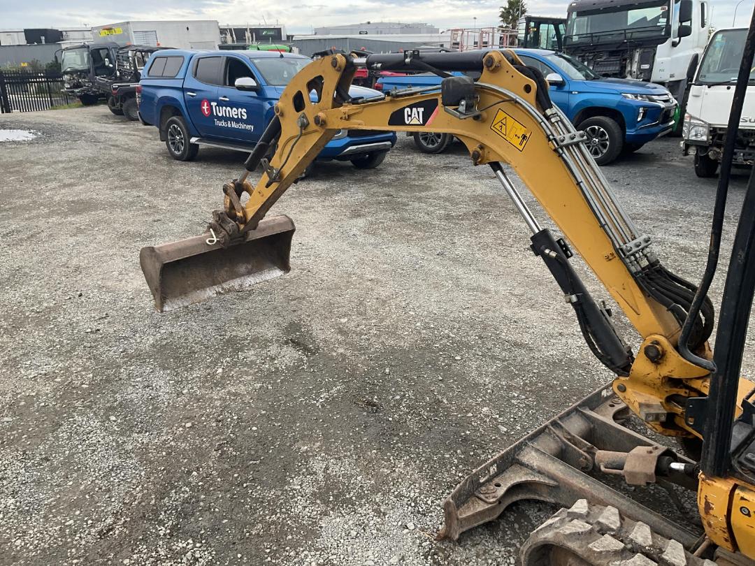 Photo '18' of CAT 301.7D Excavator Photo '18' of CAT 301.7D Excavator