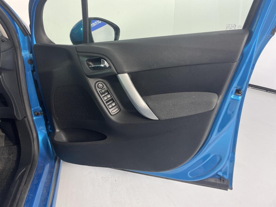 Photo '13' of Citroen C3 VTR