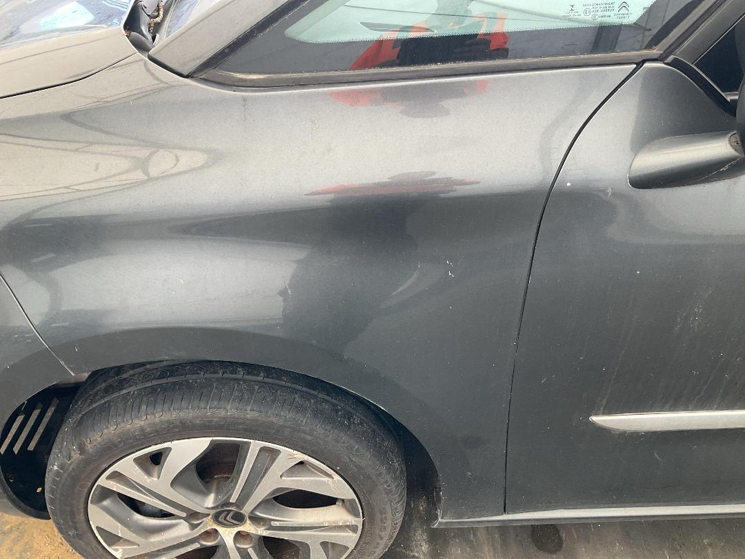 Photo '11' of Citroen C4 Ehdi