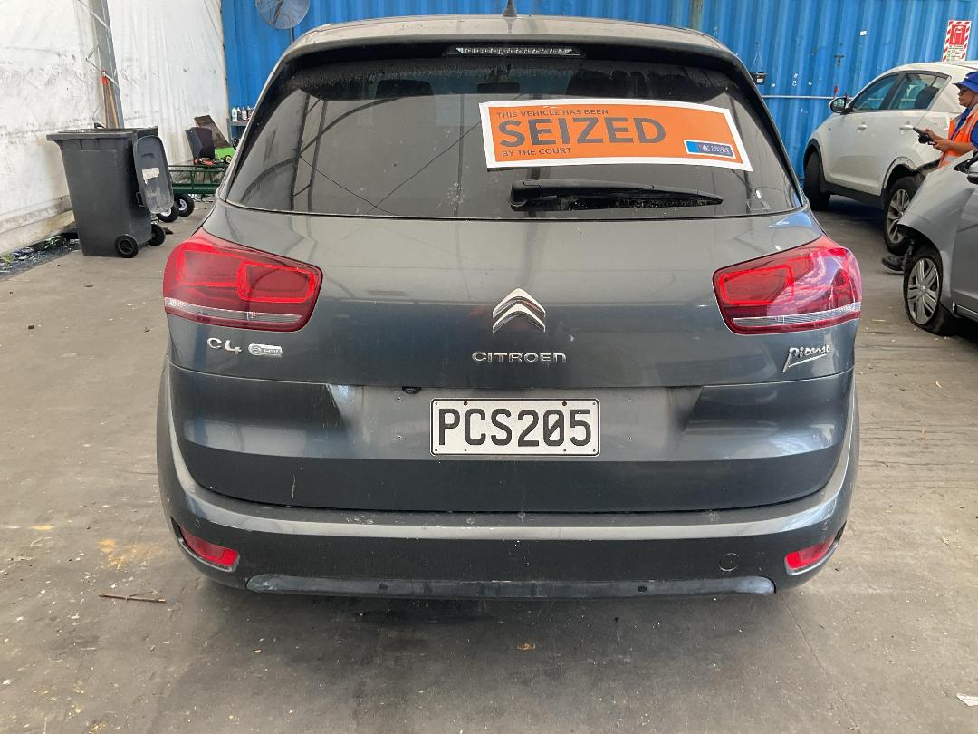 Photo '19' of Citroen C4 Ehdi