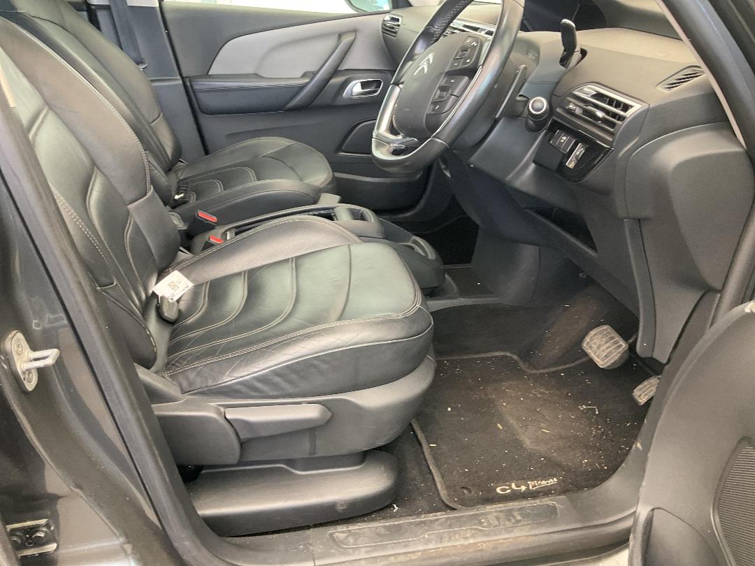 Photo '28' of Citroen C4 Ehdi