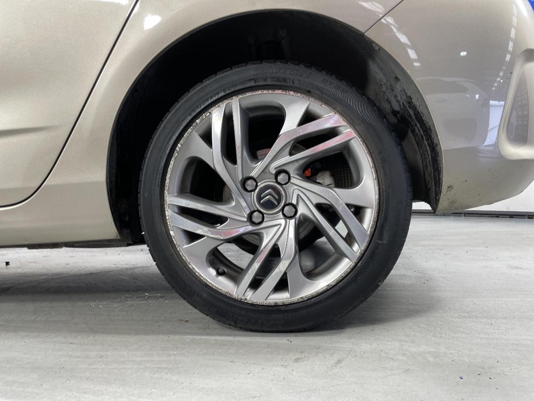 Photo '11' of Citroen C4