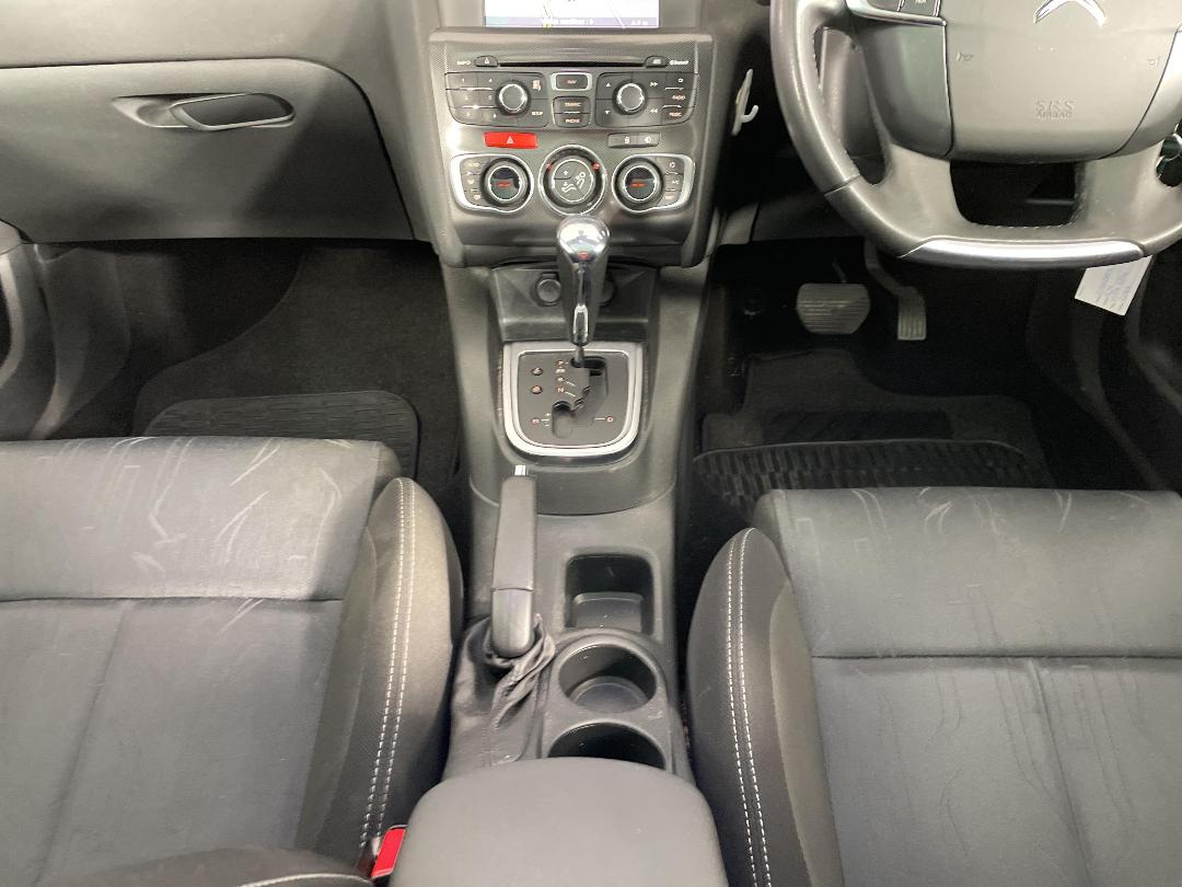 Photo '18' of Citroen C4