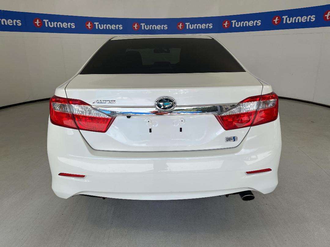 Photo '6' of Daihatsu Altis Photo '6' of Daihatsu Altis