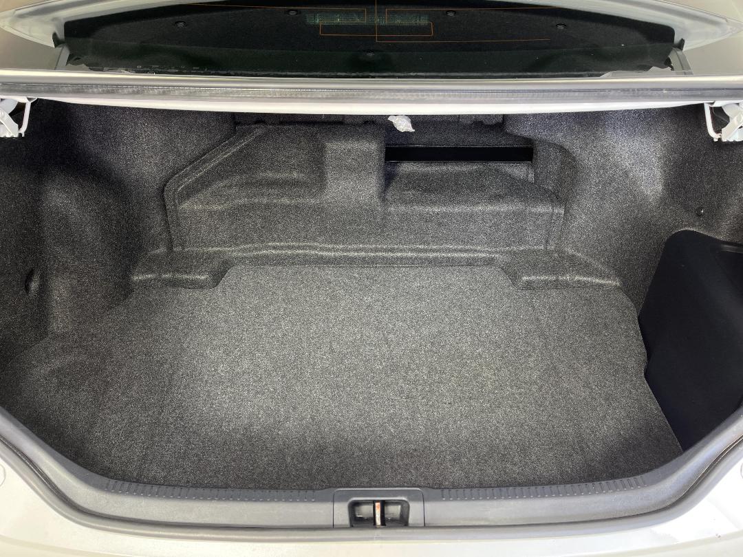 Photo '14' of Daihatsu Altis Photo '14' of Daihatsu Altis