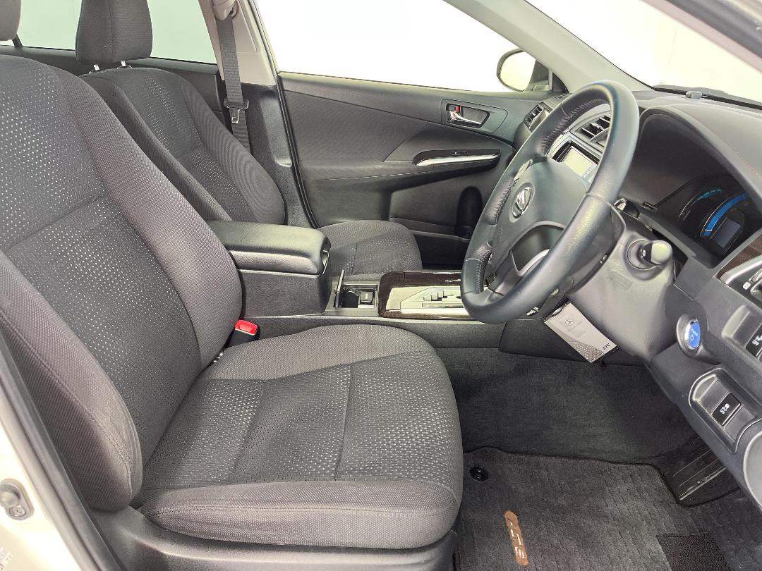 Photo '16' of Daihatsu Altis Photo '16' of Daihatsu Altis