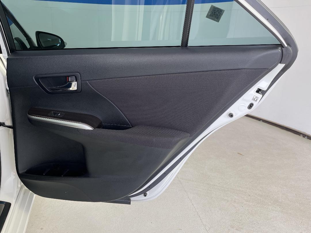 Photo '19' of Daihatsu Altis Photo '19' of Daihatsu Altis